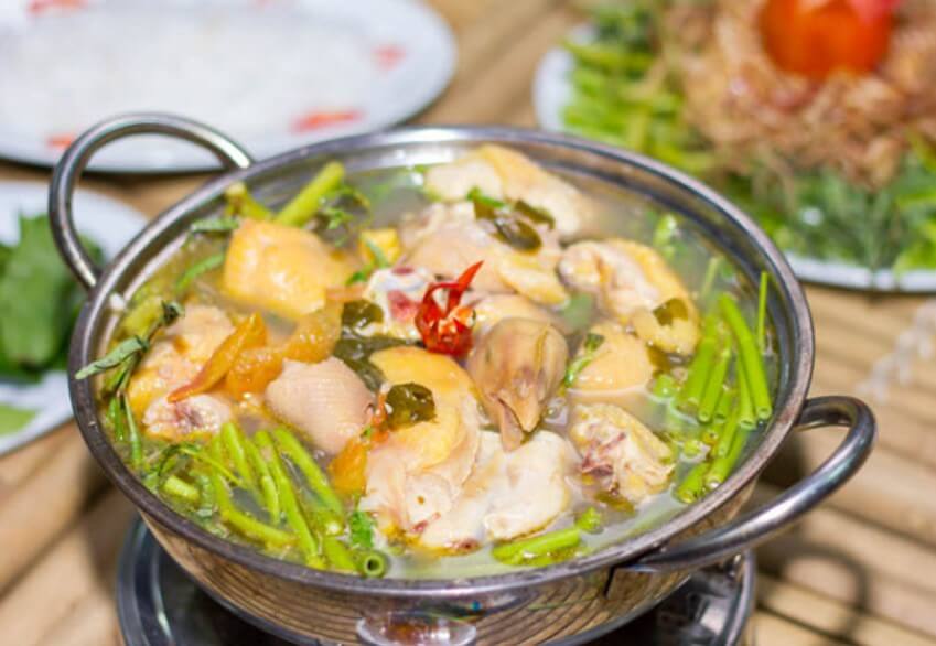 Lẩu gà thơm ngon